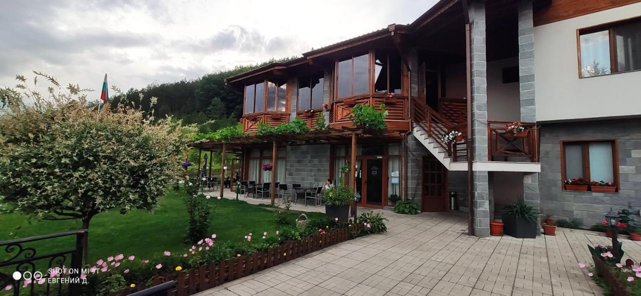 Alpine Garden Ξενοδοχείο Simitli